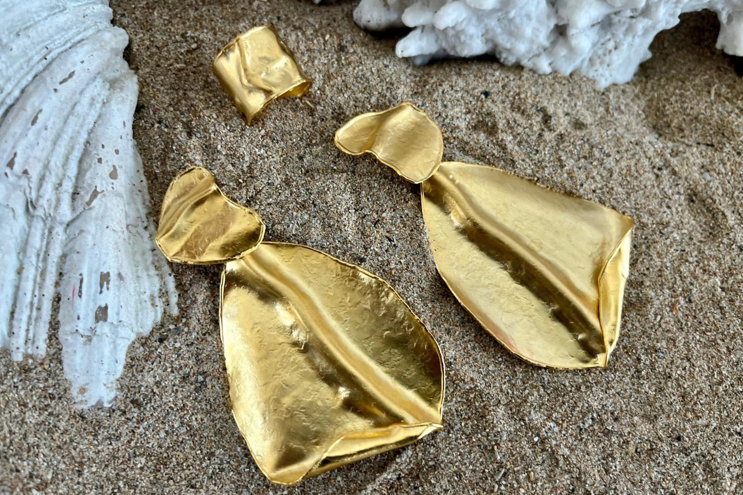 Dubai Essence Earrings 18K gold-plated elegant handmade jewelry from Emirates Collection