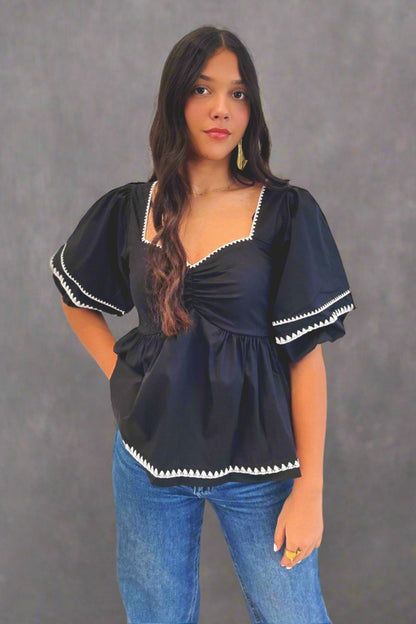 Blusa Soleil blanca con bordado y encaje – Zydial Boutique